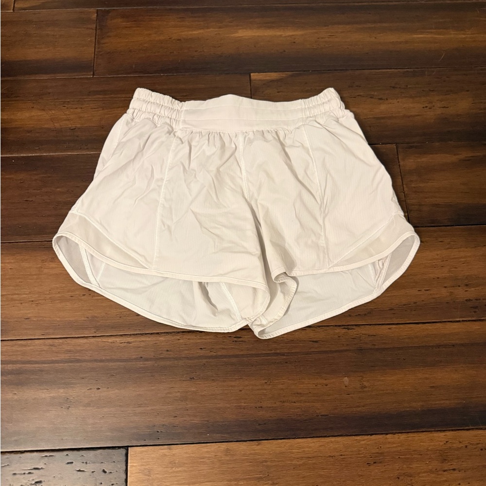 Lululemon White Run Shorts – Size 6